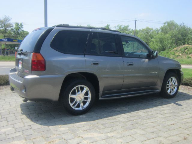 GMC Envoy 2006 photo 31
