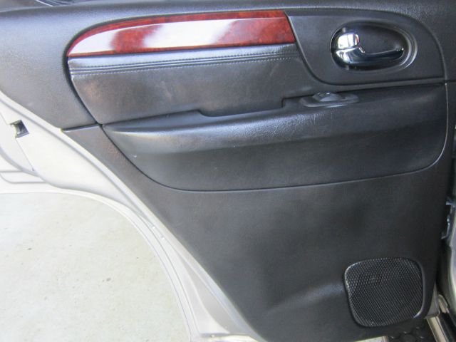GMC Envoy 2006 photo 35