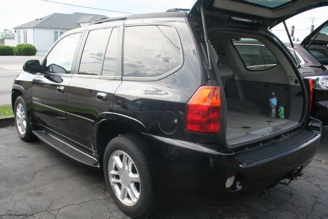 GMC Envoy LS 2500hd CREW CAB 4X4 Diesel SUV