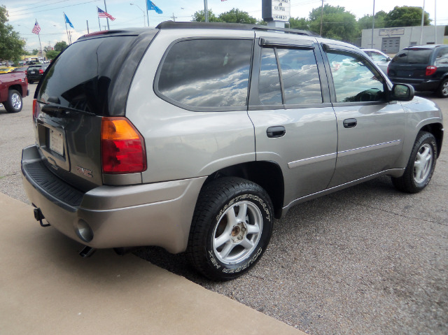 GMC Envoy 2007 photo 2