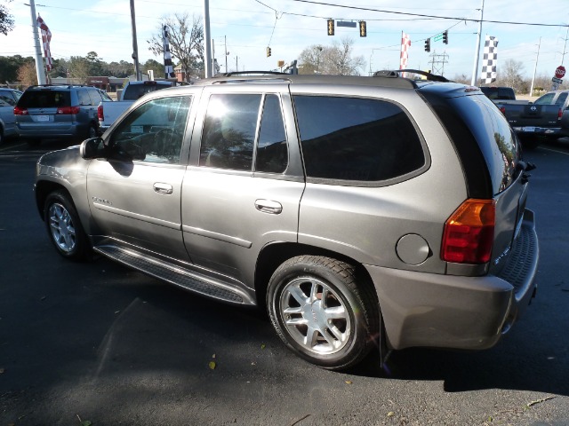 GMC Envoy 2007 photo 2