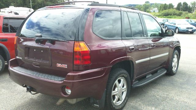 GMC Envoy XL Denali AWD SUV