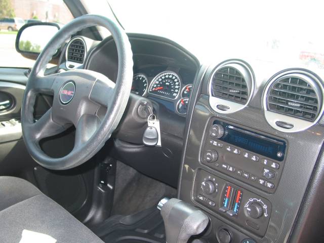 GMC Envoy 2008 photo 1