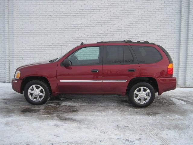 GMC Envoy 2008 photo 1