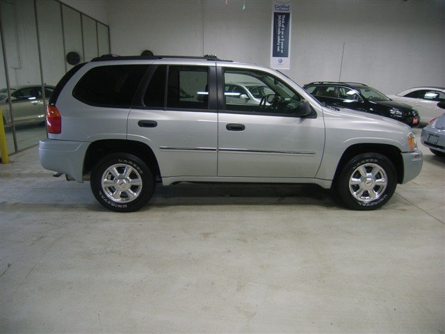 GMC Envoy 2008 photo 5
