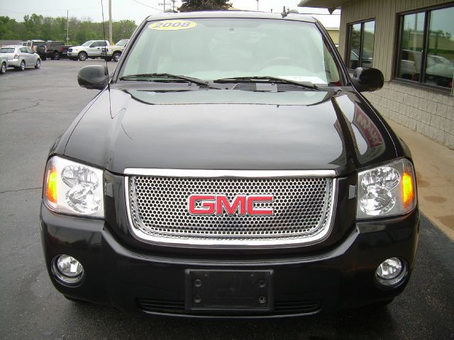 GMC Envoy LS 2500hd CREW CAB 4X4 Diesel SUV