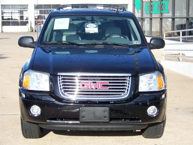 GMC Envoy 2008 photo 1