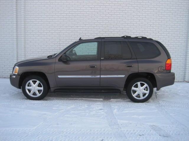 GMC Envoy 2008 photo 1