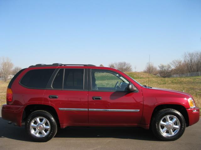 GMC Envoy SLE Extended CAB Sport Utility