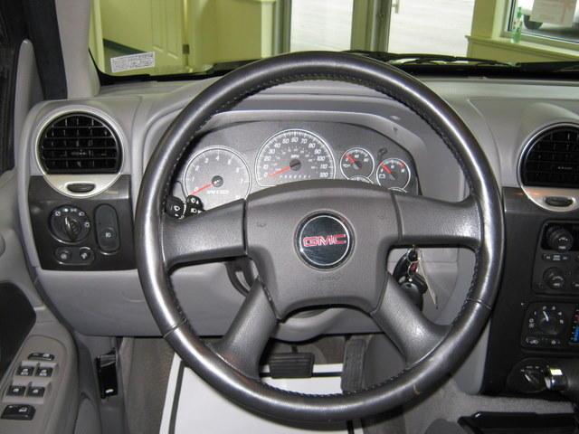 GMC Envoy 2008 photo 5