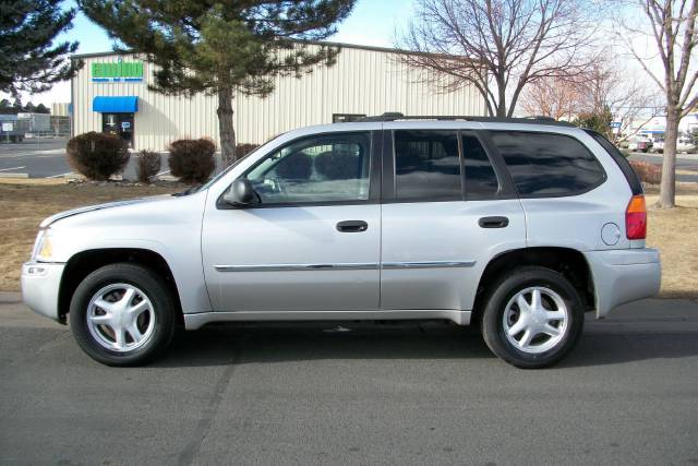 GMC Envoy 2008 photo 1