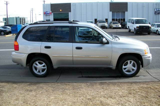 GMC Envoy 2008 photo 4