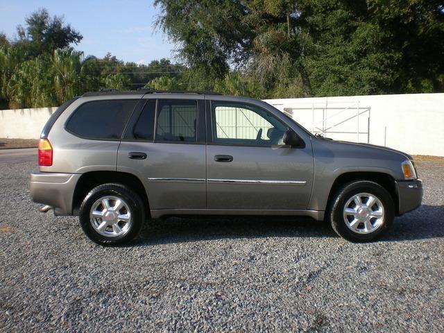GMC Envoy 2008 photo 1