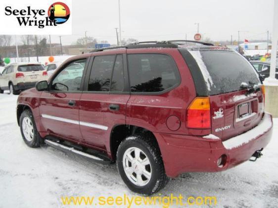 GMC Envoy 2008 photo 2