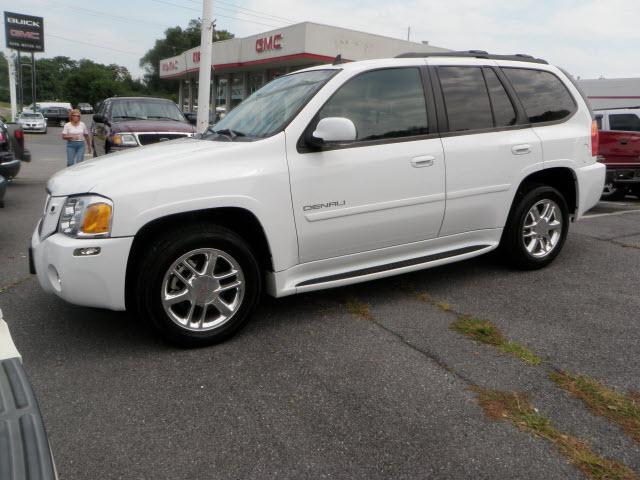 GMC Envoy EX Sedan 4D Sport Utility