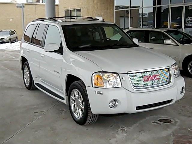 GMC Envoy 2008 photo 2