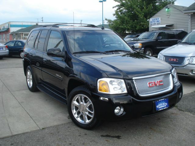 GMC Envoy 2008 photo 2
