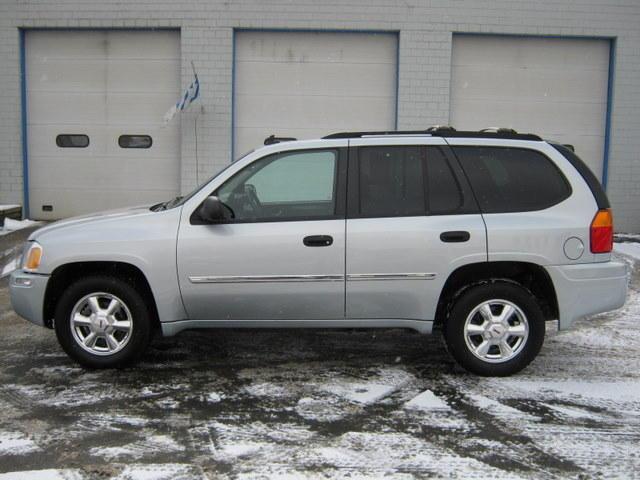 GMC Envoy 2008 photo 1
