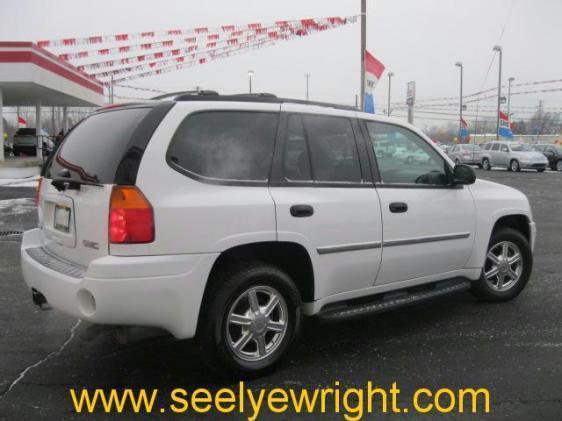 GMC Envoy 2008 photo 1
