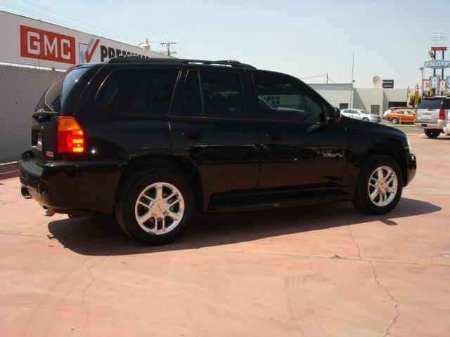 GMC Envoy 2008 photo 2