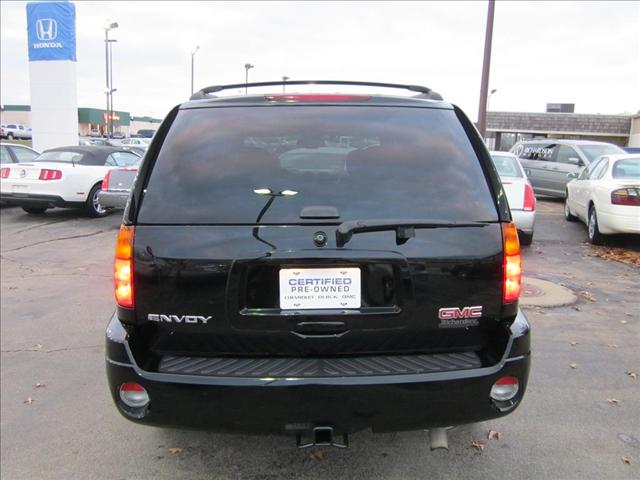 GMC Envoy 2008 photo 3