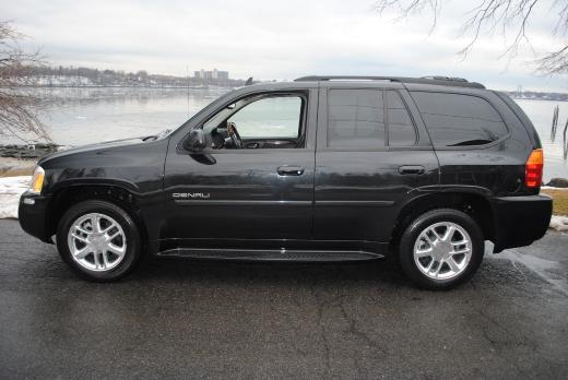 GMC Envoy 2008 photo 1