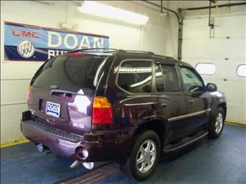 GMC Envoy 2009 photo 2