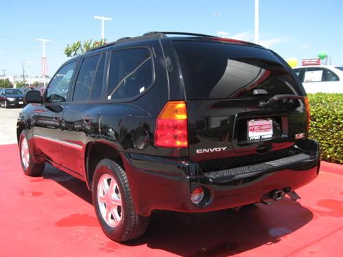 GMC Envoy 2009 photo 2