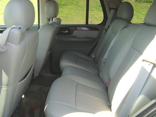GMC Envoy 2009 photo 2