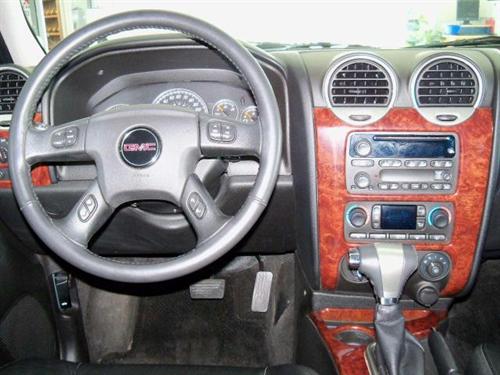 GMC Envoy 2009 photo 2