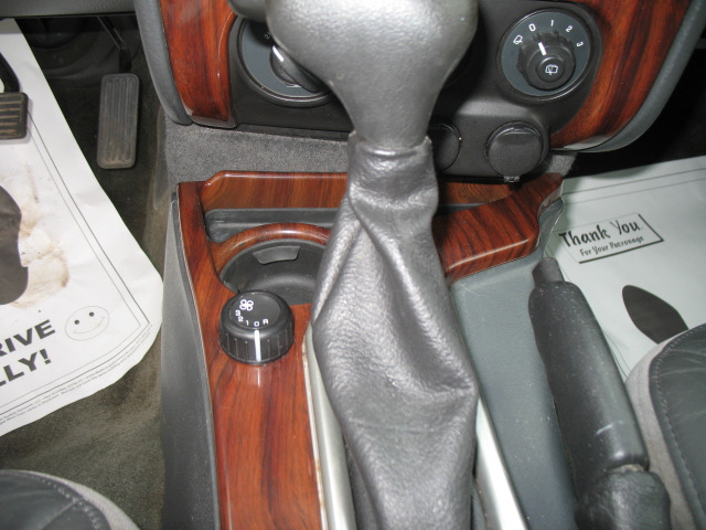 GMC Envoy XL 2002 photo 12