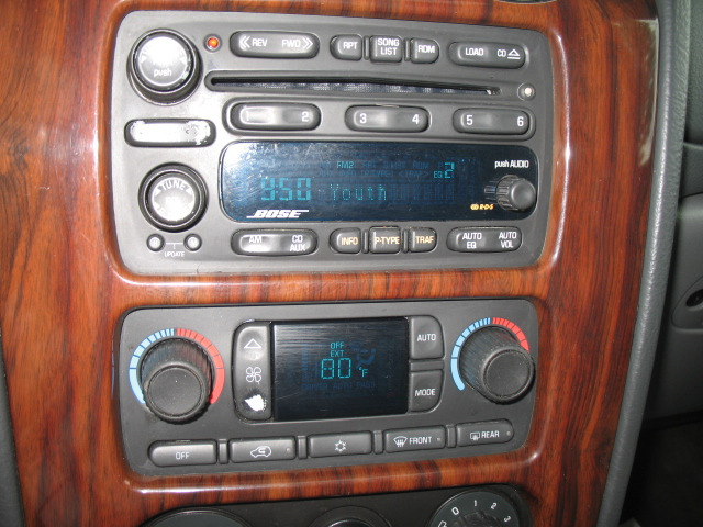 GMC Envoy XL 2002 photo 16