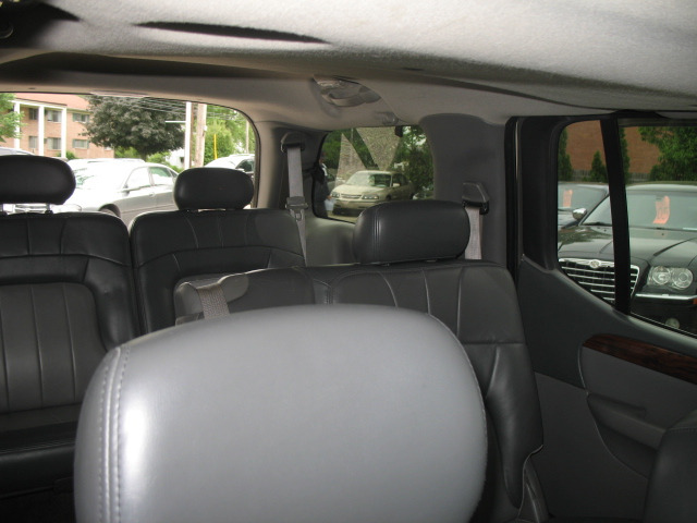 GMC Envoy XL 2002 photo 22