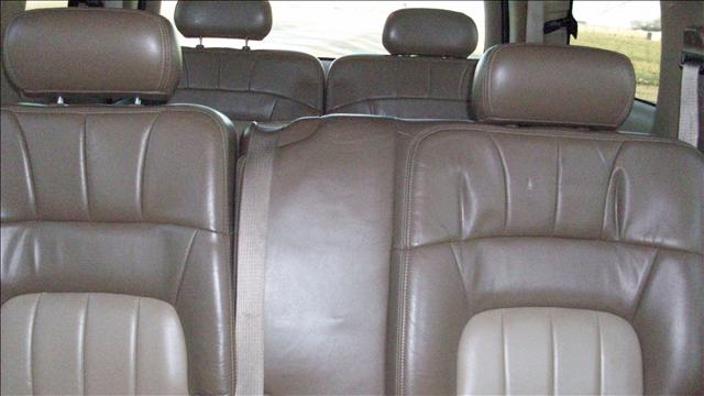 GMC Envoy XL 2002 photo 2