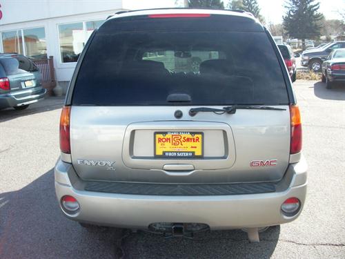 GMC Envoy XL 2003 photo 1
