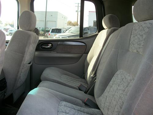GMC Envoy XL 2003 photo 2