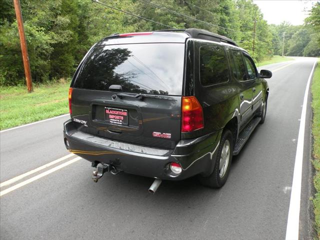 GMC Envoy XL 2003 photo 2