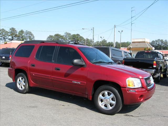 GMC Envoy XL 2003 photo 2