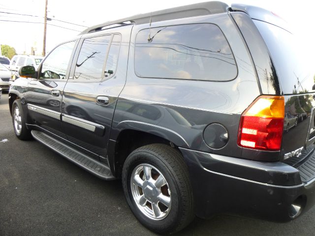 GMC Envoy XL 2003 photo 1