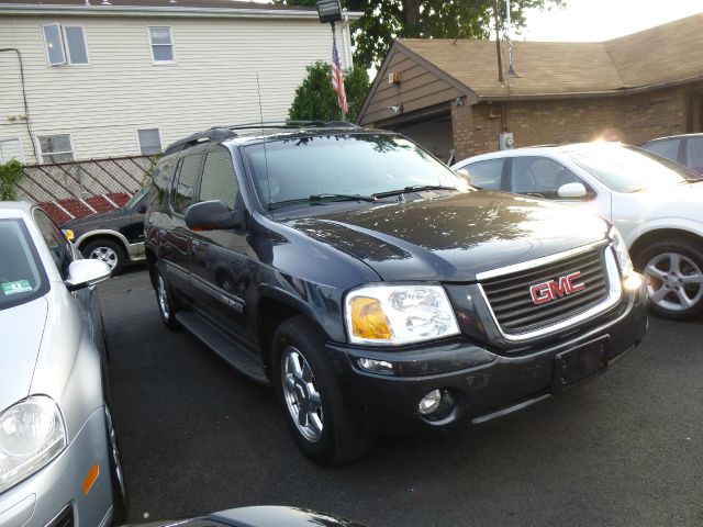 GMC Envoy XL 2003 photo 2