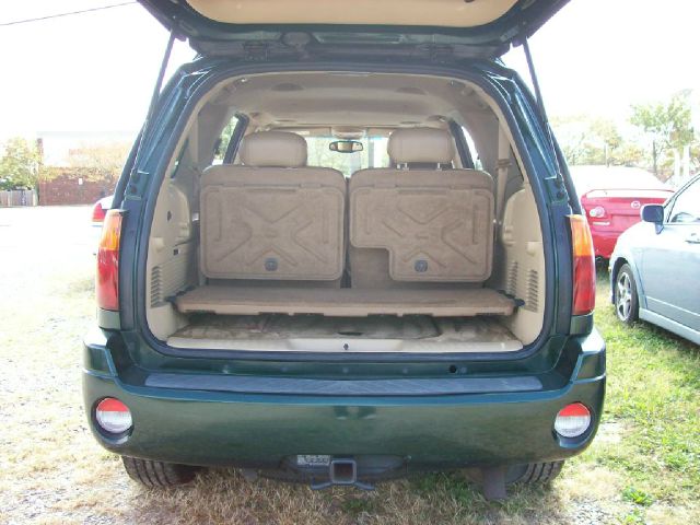 GMC Envoy XL 2003 photo 3