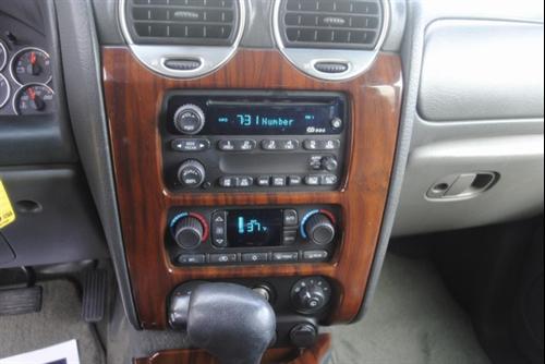 GMC Envoy XL 2003 photo 2