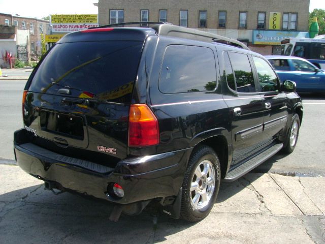 GMC Envoy XL 2003 photo 1