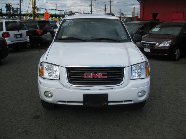 GMC Envoy XL 2003 photo 2