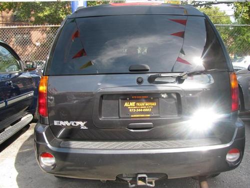 GMC Envoy XL 2003 photo 3