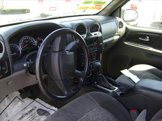 GMC Envoy XL 2003 photo 1
