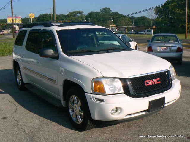 GMC Envoy XL 2003 photo 2