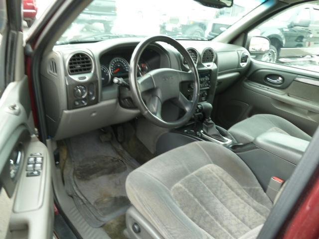 GMC Envoy XL 2003 photo 2