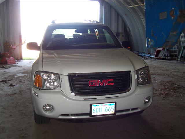 GMC Envoy XL 2003 photo 1