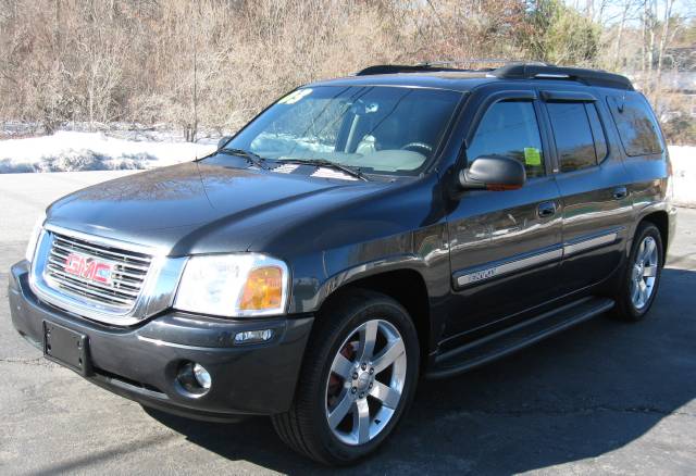 GMC Envoy XL 2003 photo 1